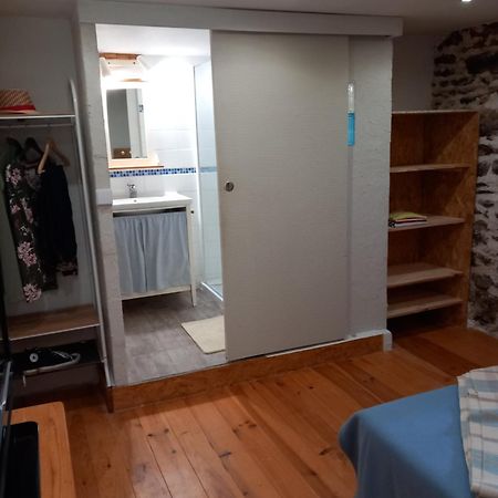 Les Cedres Bleus De Joany Apartment Viviez Exterior photo